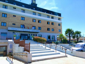 Гостиница Hotel Hidalgo  Эскивиас